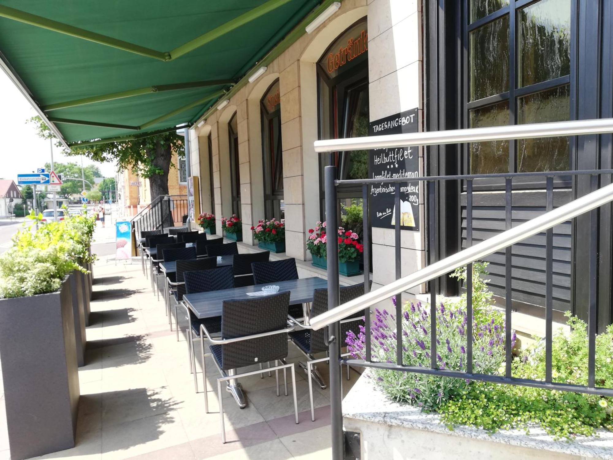 Hotel Burgas Stassfurt Εξωτερικό φωτογραφία