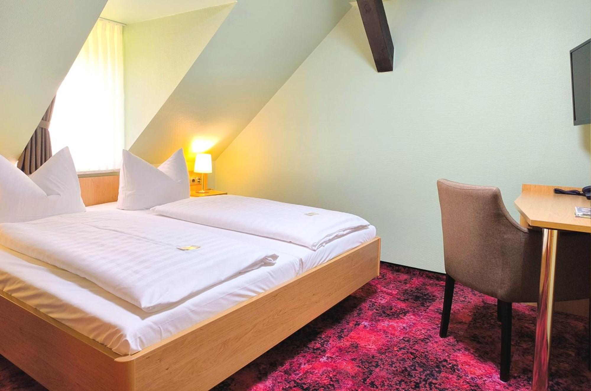 Hotel Burgas Stassfurt Εξωτερικό φωτογραφία