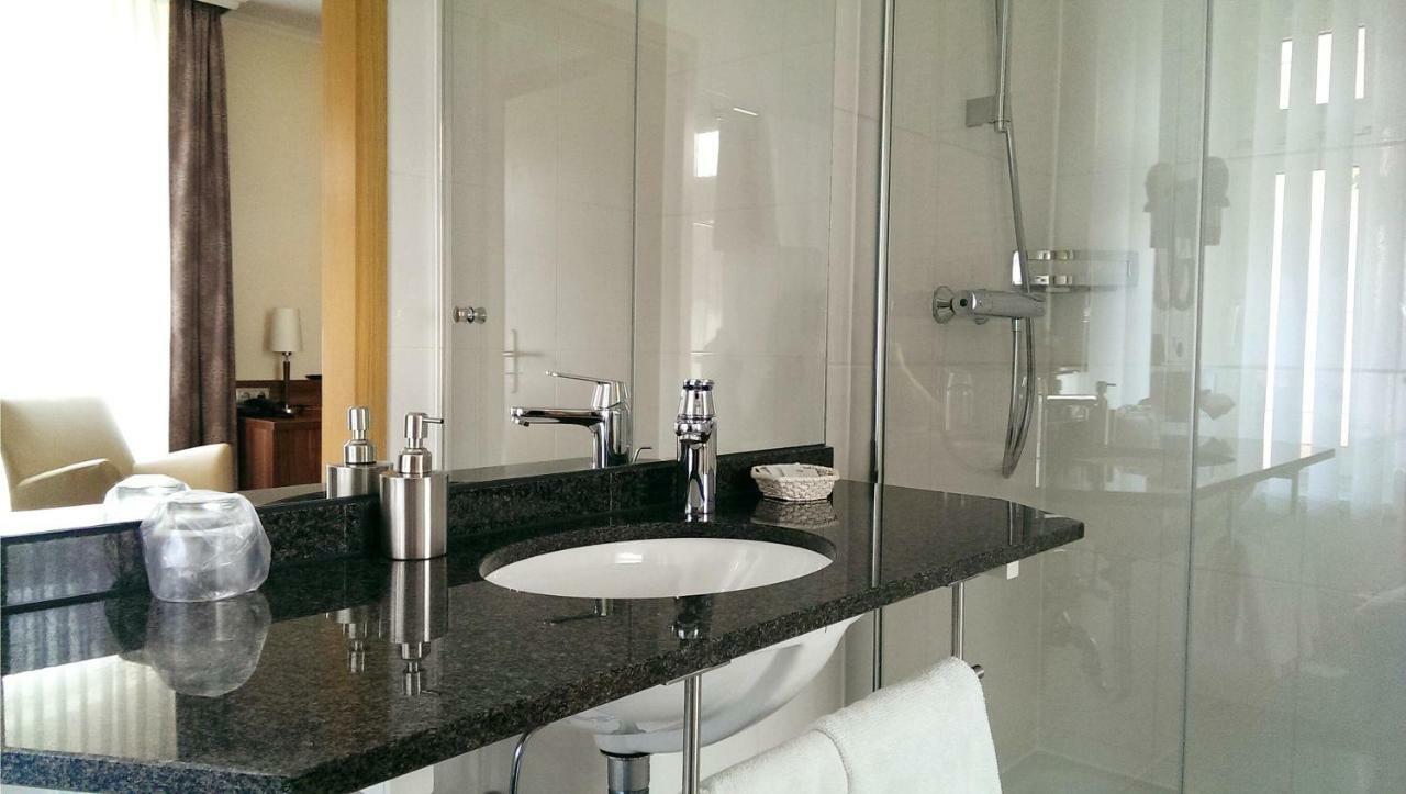 Hotel Burgas Stassfurt Εξωτερικό φωτογραφία